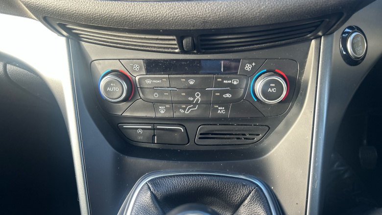 Ford Kuga 1.5 TDCi Zetec 5dr 2WD Diesel Estate